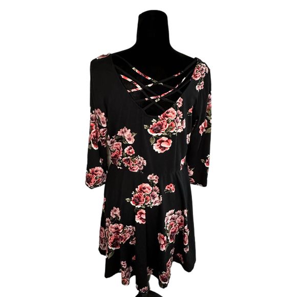 By & By Black and Pink Floral Mini Dress, Medium, Pre-owned - Picture 2 of 7